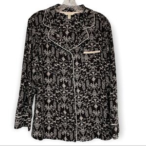Soma black & white button up cotton knit pajama top, white piping, chandelier XL
